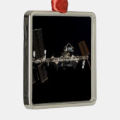 Internationale Raumstation 24 Ornament Aus Metall (Rechts)