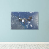 Internationale Raumstation im Orbit 3 Leinwanddruck (Insitu (Holzboden))