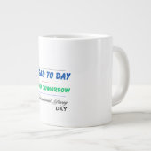 Internationale Tasse zum Alphabetisierungstag (Vorderseite Rechts)