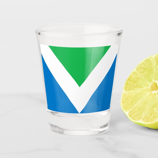 Internationale Vegane Flagge Schnapsglas (Vorderseite)