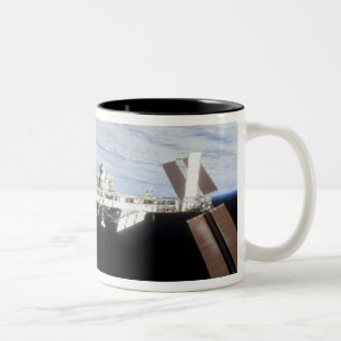 Internationale Weltraumstation 21 Zweifarbige Tasse