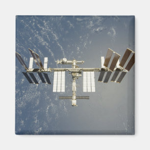 Internationale Weltraumstation backdropped Magnet