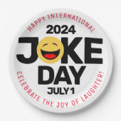 Internationaler Joke Day Laughing Face Pappteller (Vorderseite)