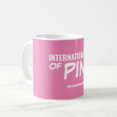 Internationaler Tag des Rosa Kaffeetasse (Vorderseite Links)