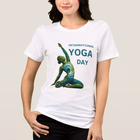 Internationaler Tag des Yoga Tri-Blend Shirt (Vorderseite)