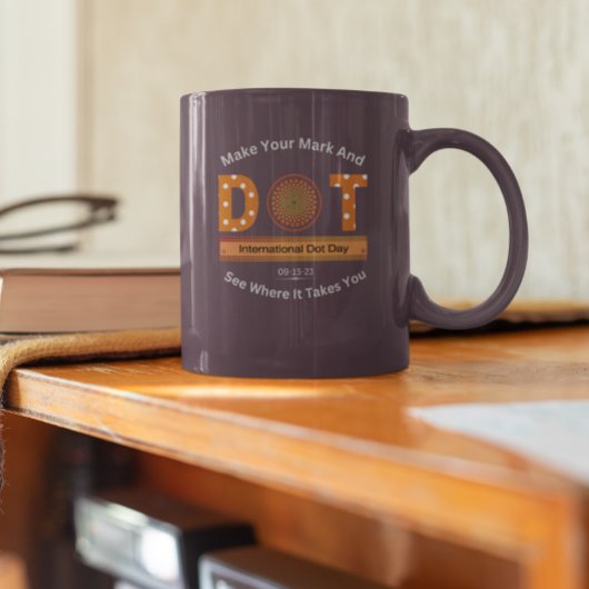 Internationales Dot Day Design Zweifarbige Tasse