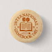 Internationales Gamebook Day Parchment-Abzeichen Button (Vorderseite)