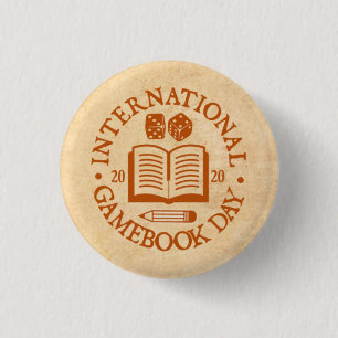 Internationales Gamebook Day Parchment-Abzeichen Button