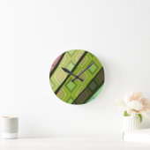 Interpretative Kunst mit rosa Knospe Runde Wanduhr (Zuhause)