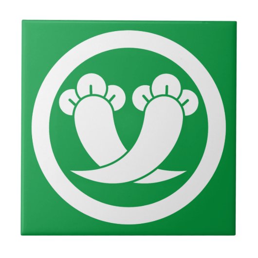 Intersecting cloves in circle fliese (Vorderseite)