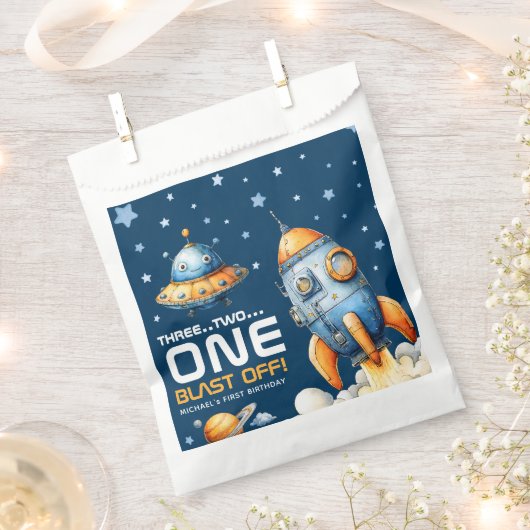Interstellar Rocket Launch Blast Off 1st Birthday Geschenktütchen (Ausgeschnitten)