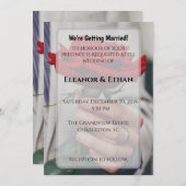 Intimate Close-Up Red Rose Engagement & Wedding Einladung (Vorne/Hinten)