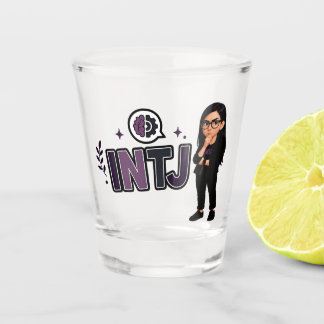 INTJ — A Visionária Estratégica Schnapsglas