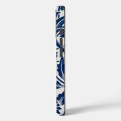 Intricate blue floral pattern on light background Case-Mate iPhone hülle (Rückseite / Links)