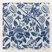 Intricate blue floral pattern on light background glasuntersetzer (Vorderseite)