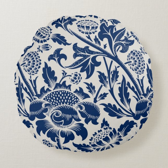 Intricate blue floral pattern on light background rundes kissen (Vorderseite)
