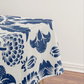 Intricate blue floral pattern on light background tischdecke (Beispiel)