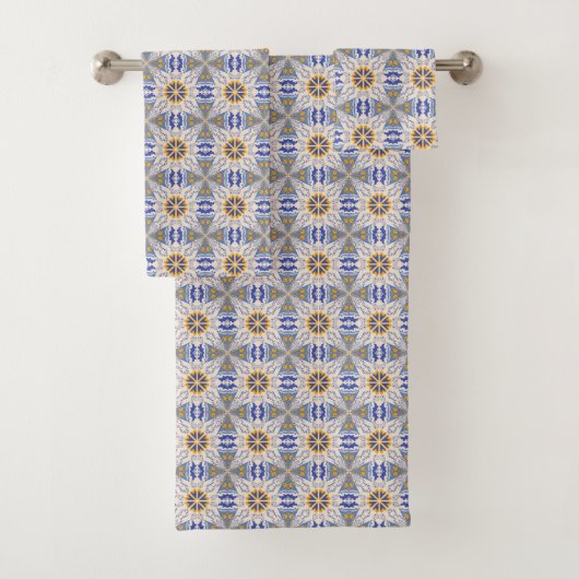 intricate blue, yellow, & white geometric pattern badhandtuch set (Insitu)