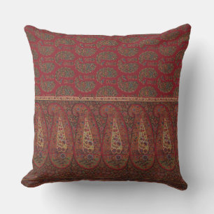Intricate European Paisley Throw Kissen