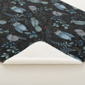 Intricate  floral and paisley  pattern  sherpadecke (3/4)