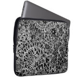 Intricate Hand-Drawn Floral Lace Pattern Laptopschutzhülle (Vorne Rechts)