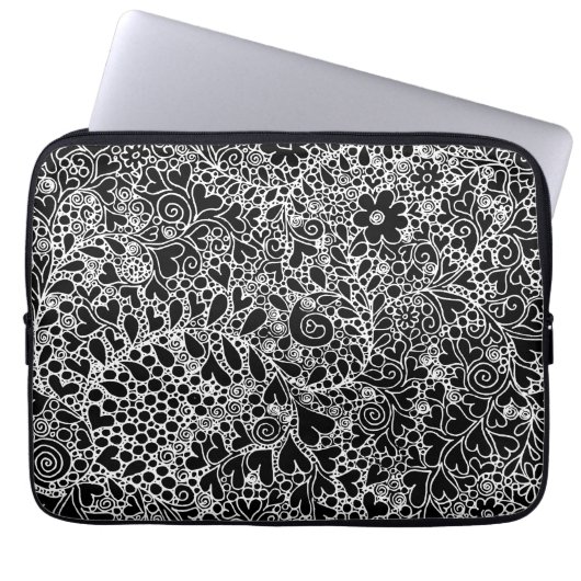 Intricate Hand-Drawn Floral Lace Pattern Laptopschutzhülle (Vorderseite)