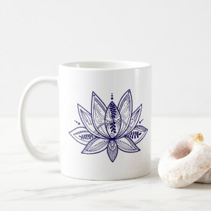 Intricate Lotus Blume Distressed Line Art Kaffeetasse