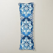 Intricentive Blue Snowflake Design Seitenschläferkissen (Vorderseite Vertikal)