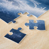 Intrikate, frostbedeckte Krone mit glühenden Edels Puzzle (Seite)