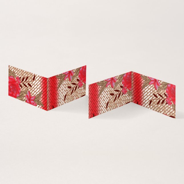 Intrikates Stoffdesign mit Blumenmuster (Innenseite und Außenseite)