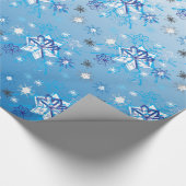 Intrikierte blaue und weiße Sterne und Schneeflock Geschenkpapier (Ecke)