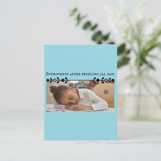 Introvertieren Meme Postcard Postkarte (Stehend Vorderseite)