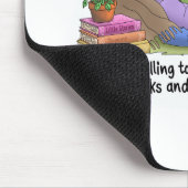 Introvertiert, aber bereit, über Bücher und Katzen Mousepad (Ecke)