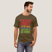 introverts vereinigen… T-Shirt (Vorne ganz)