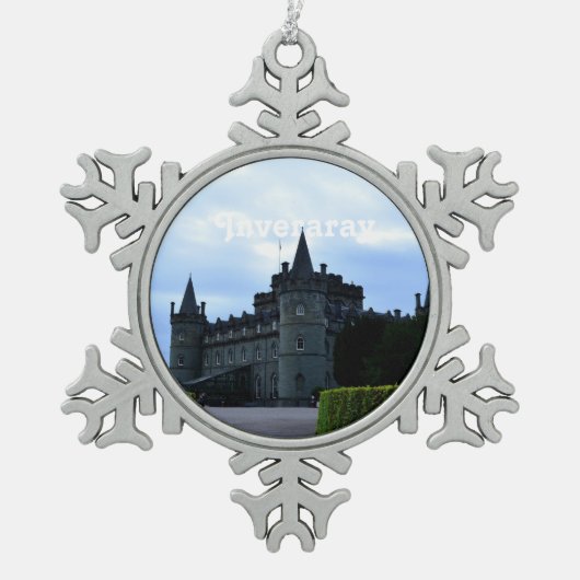 Inveraray Schloss in Argyll Schneeflocken Zinn-Ornament (Vorderseite)