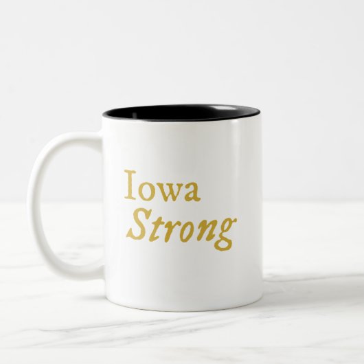 Iowa Strong Coffee Tasse (Links)