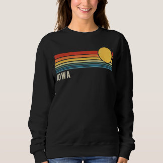 Iowa USA Retro Sunset Style Design Sweatshirt