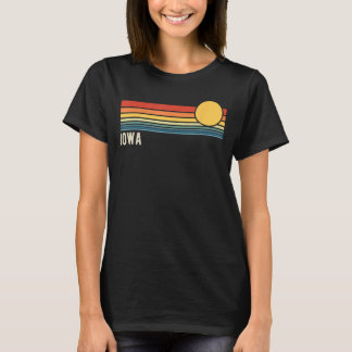 Iowa USA Retro Sunset Style Design T-Shirt