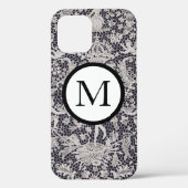 iPhone 12 FALL ANTIQUE LACE PATTERN CUSTOM INITIAL Case-Mate iPhone Hülle (Rückseite)