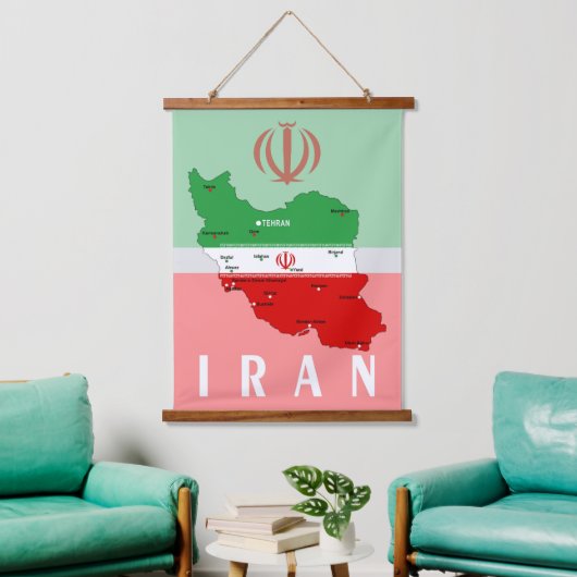 Iran Map with Flag and Emblem Wandteppich Mit Holzrahmen (Wohnzimmer)