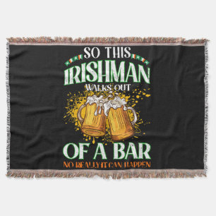 Ire beim Biertrinken am St. Patrick's Day Decke