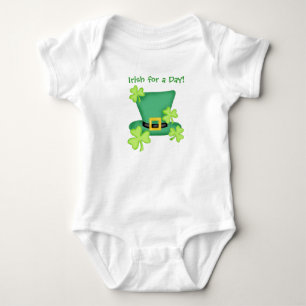 Iren für eines Tagesst patrick TagesKleeblatt Baby Strampler