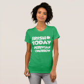 Iren-heute Peruaner morgen (AUF DUNKELHEIT) T-Shirt (Vorne ganz)