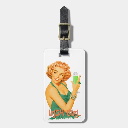 IREN-REISE-UMBAU, IRISCHES MÄDCHEN+ GRÜNER GEPÄCKANHÄNGER (Vorderseite vertikal)