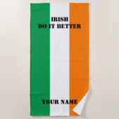 Iren verbessert es Flagge des Irland-Badetuchs Strandtuch (Vorderseite)