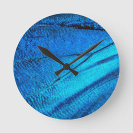 Iridescent Blue Butterfly Wing Runde Wanduhr