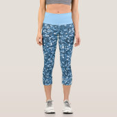 Iridescent Blue Star Glitzer Capri Leggings (Vorderseite)