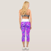 Iridescent Fuchsia Star Glitzer Capri Leggings (Rückseite)
