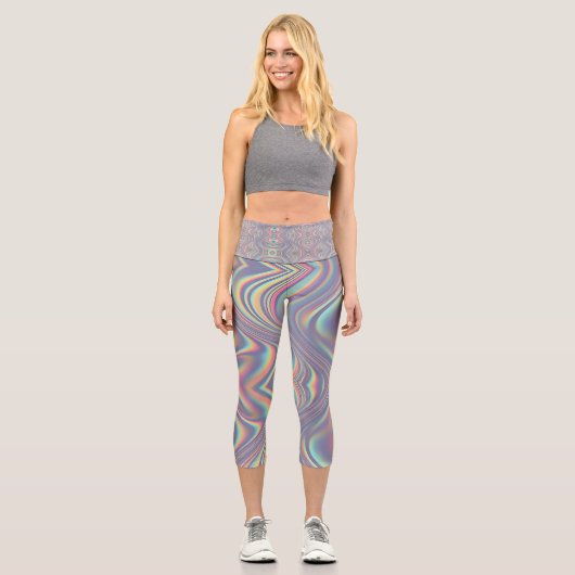 Iridescent Holographic Swirl Texture Capri Leggings (Vorderseite)