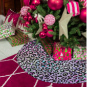 Iridescent Pink Rainbow Leopard Spot Polyester Weihnachtsbaumdecke